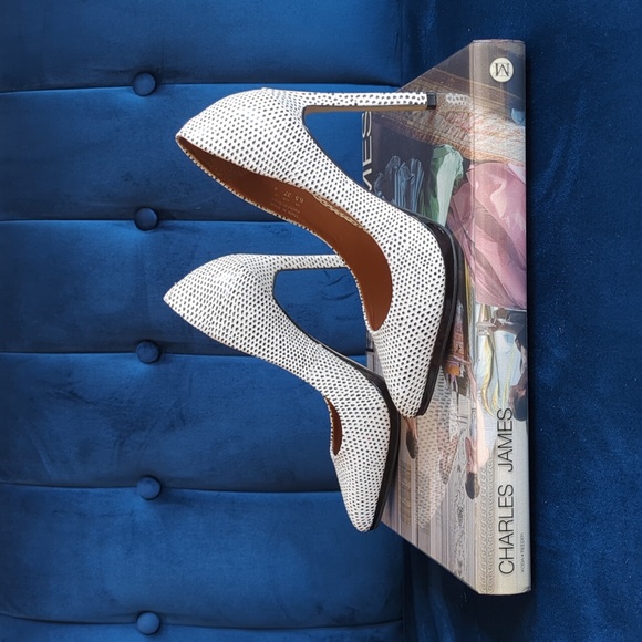 Aldo white with black spots leather pumps size 6.5 (37) - Picture 2 of 6